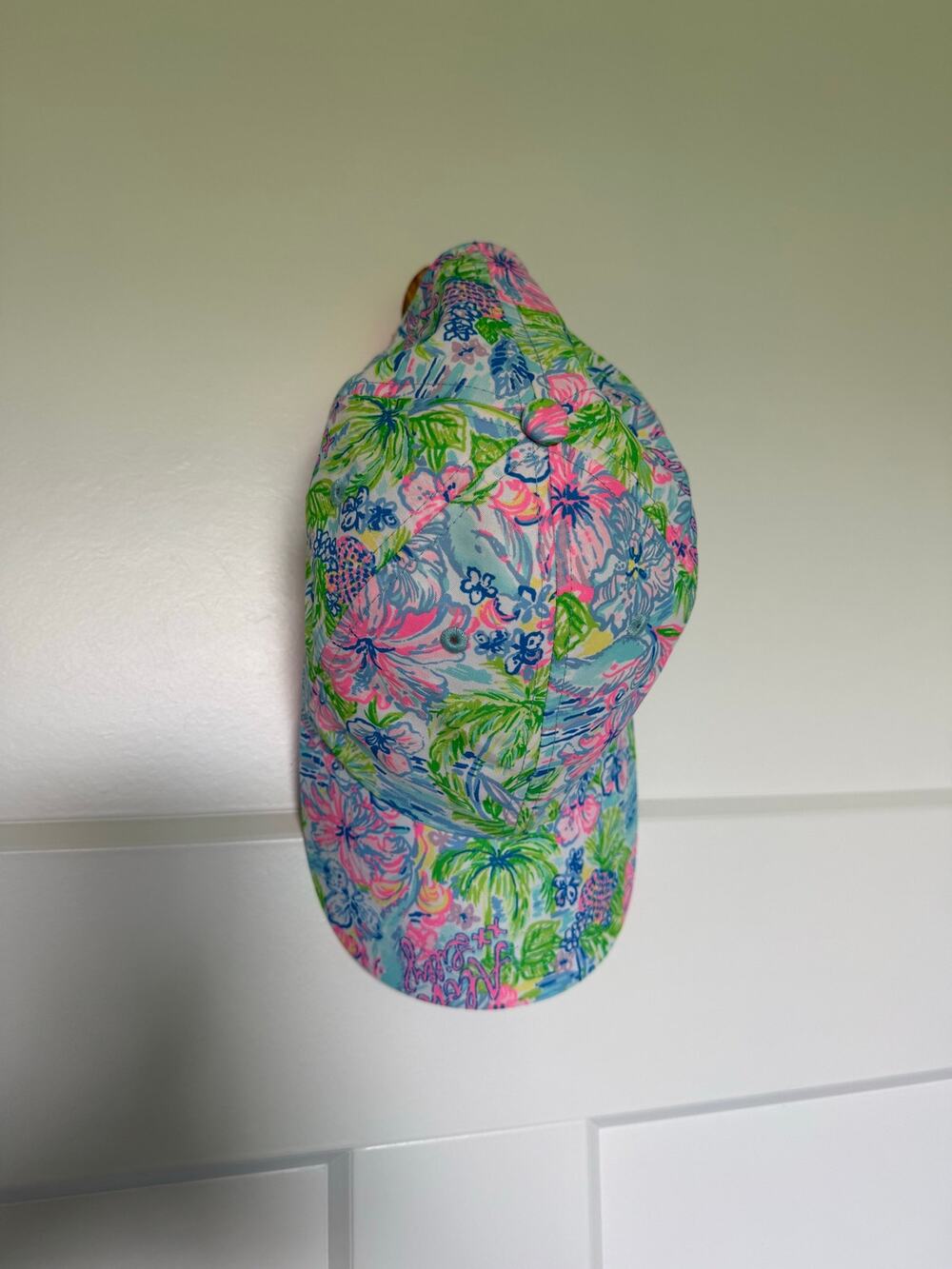Lilly Pulitzer Tropical Floral Adjustable Baseball Cap Pink Blue Green Gold Logo